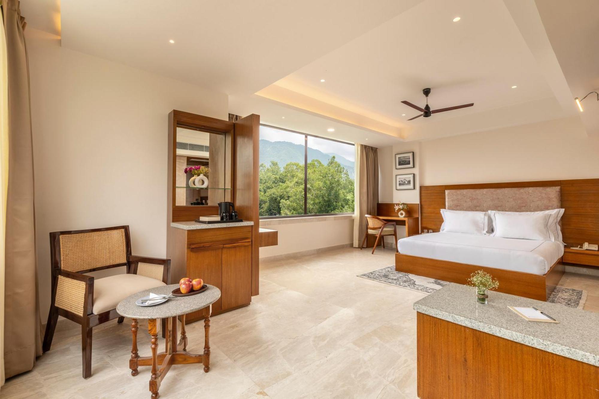 The Prominence Mussoorie Road Dehradun Hotel Екстериор снимка