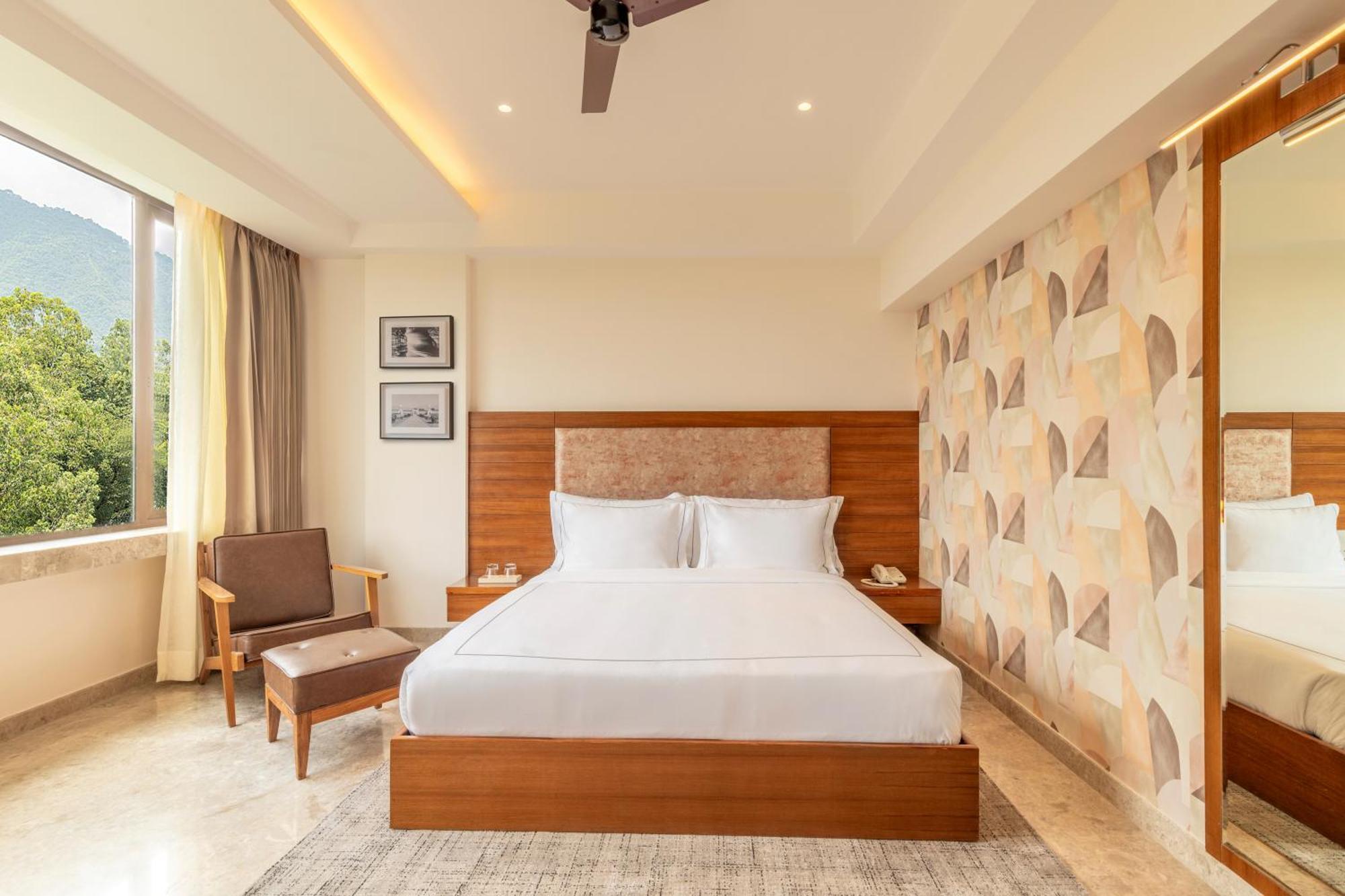 The Prominence Mussoorie Road Dehradun Hotel Екстериор снимка